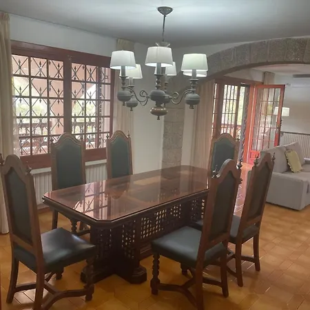 Rosas Villa